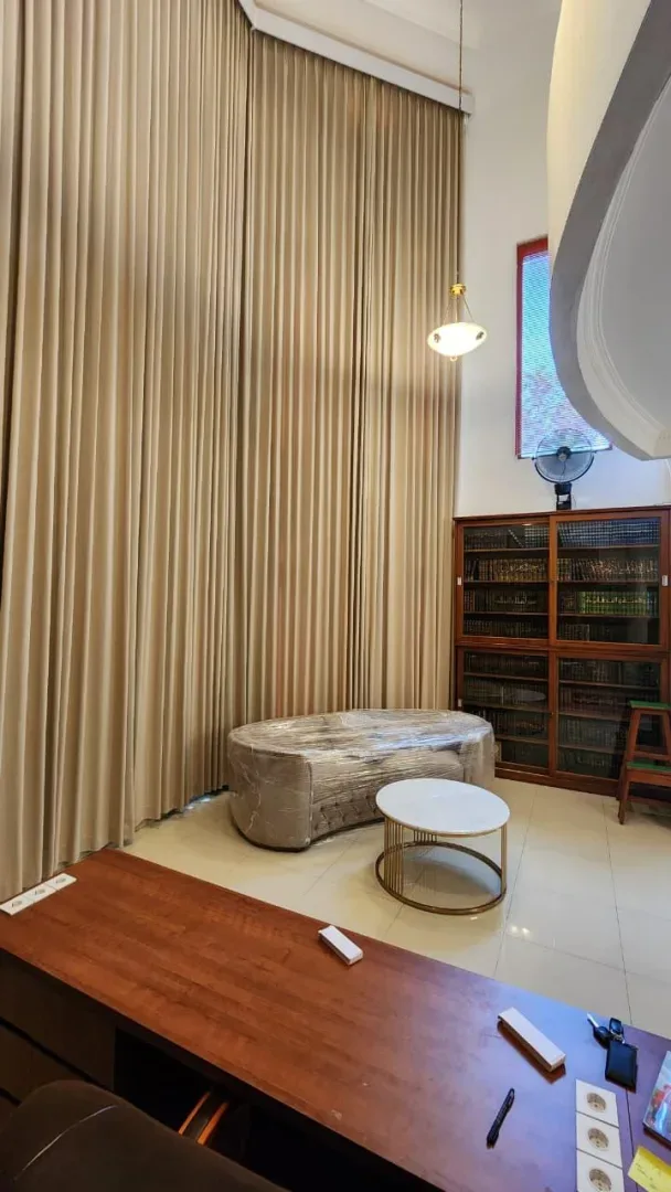 Elektrik Curtain