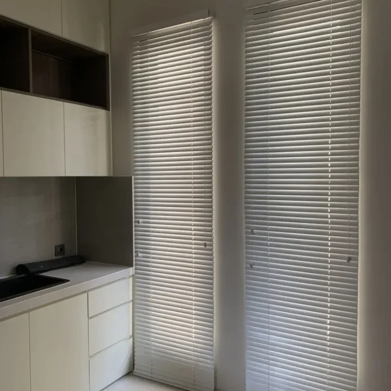 Blind Jogja — Roller Blind, Venetian & Vertical Blind Custom Terbaik
